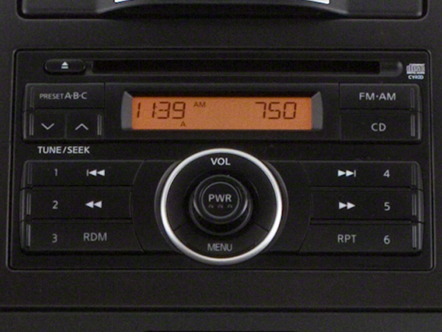 2010 Nissan Versa 1.8 S