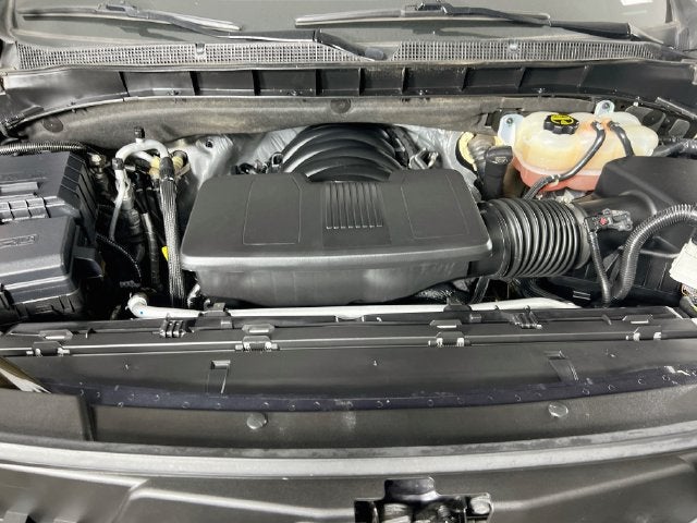 2025 Chevrolet Suburban LT