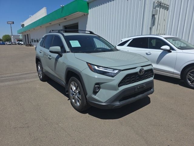 2022 Toyota RAV4 XLE Premium