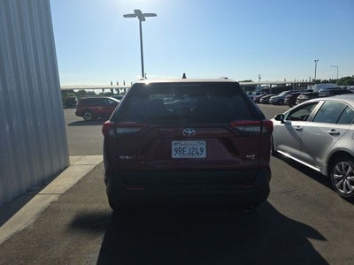 2025 Toyota RAV4 XLE