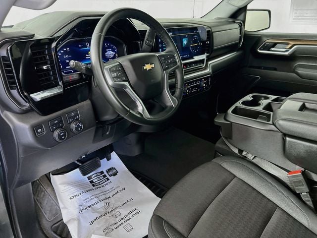 2025 Chevrolet Silverado 1500 LT LT1