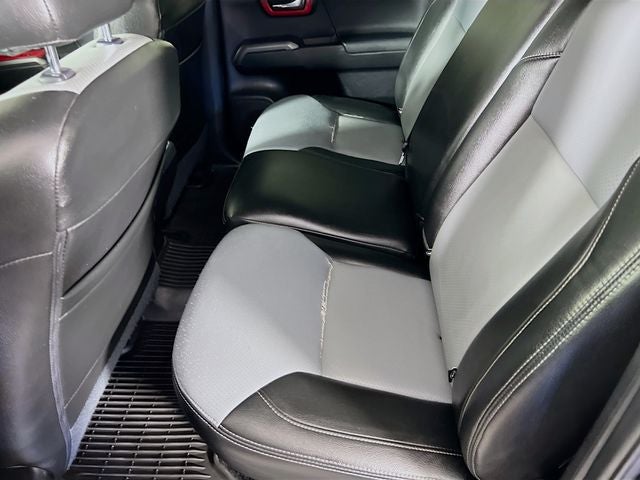 2022 Toyota Tacoma TRD Off-Road V6