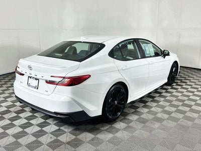 2025 Toyota Camry SE