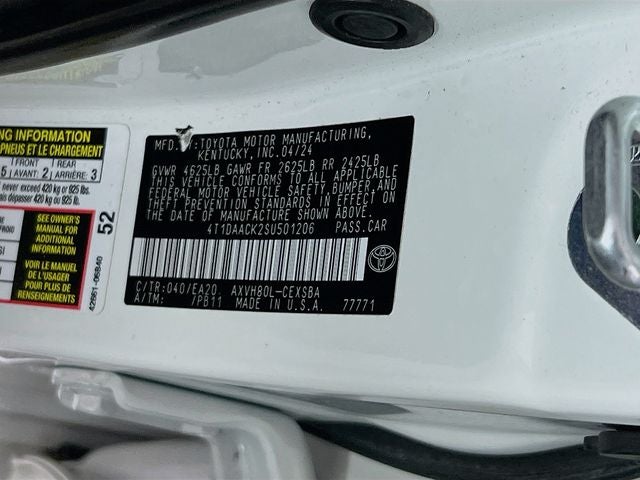 2025 Toyota Camry SE