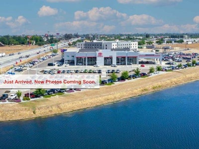 2026 Toyota Camry SE Nightshade