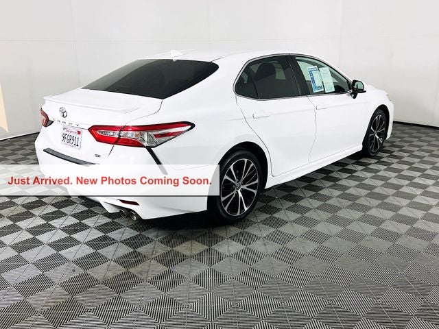 2020 Toyota Camry SE