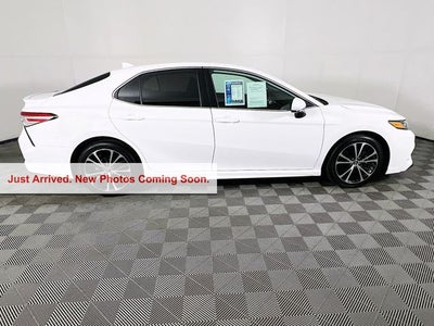 2020 Toyota Camry SE