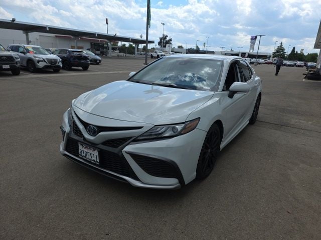 2022 Toyota Camry Hybrid XSE