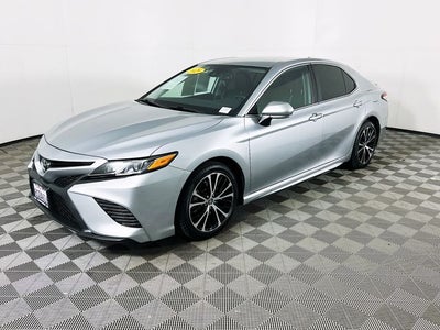 2020 Toyota Camry SE