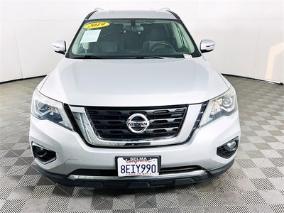 2019 Nissan Pathfinder SV