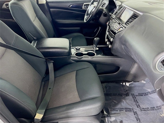 2019 Nissan Pathfinder SV