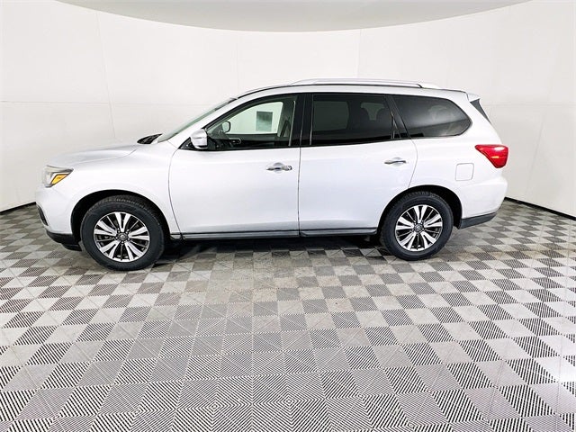 2019 Nissan Pathfinder SV