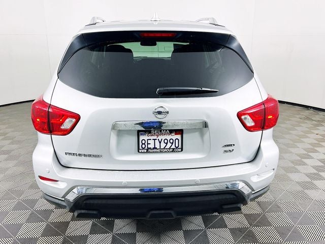 2019 Nissan Pathfinder SV