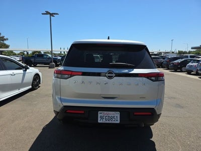 2023 Nissan Pathfinder S