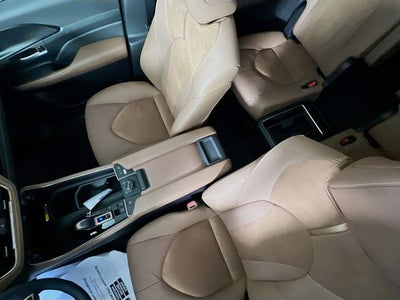 2026 Toyota Grand Highlander Hybrid MAX Platinum