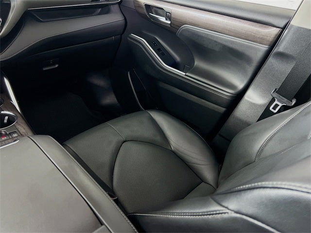 2022 Toyota Highlander Limited