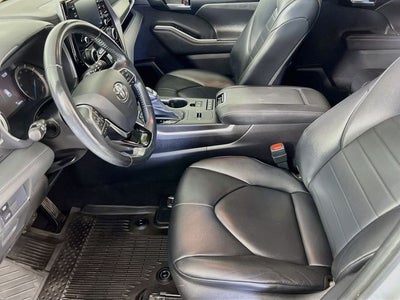 2021 Toyota Highlander Hybrid XLE