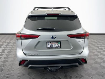 2021 Toyota Highlander Hybrid XLE