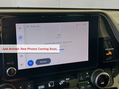 2023 Toyota Highlander LE