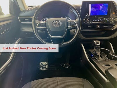 2023 Toyota Highlander LE