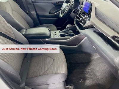 2023 Toyota Highlander LE