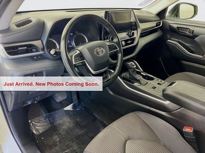 2023 Toyota Highlander LE