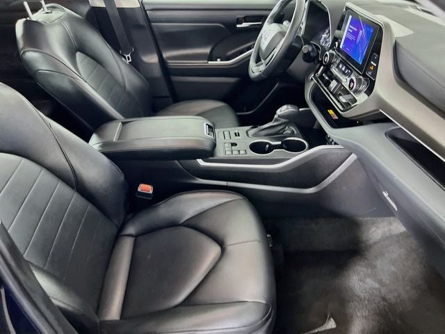 2025 Toyota Highlander XLE