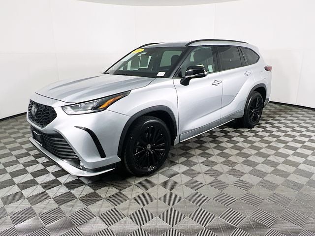 2024 Toyota Highlander XSE