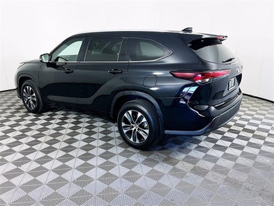 2024 Toyota Highlander XLE