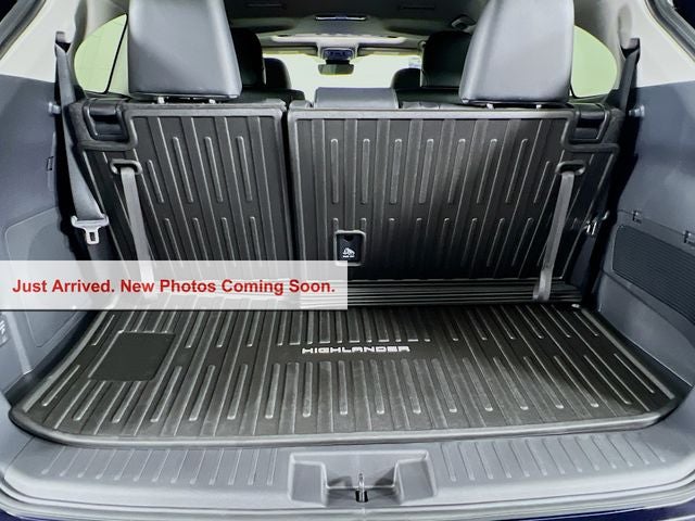 2026 Toyota Highlander Hybrid Limited