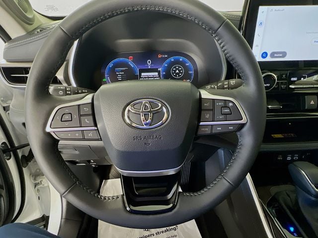2026 Toyota Highlander Hybrid Limited
