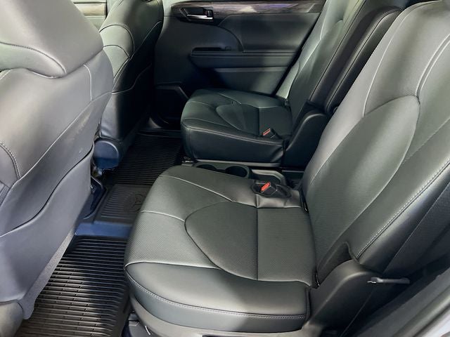 2026 Toyota Highlander Hybrid Limited