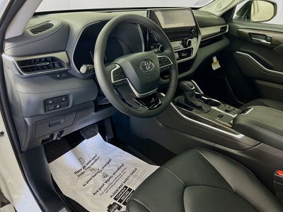 2026 Toyota Highlander Hybrid Limited