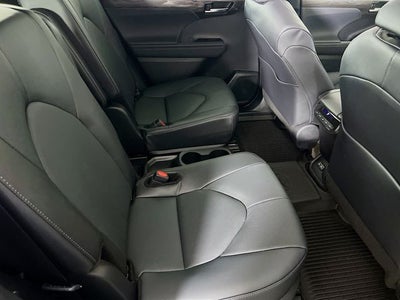 2026 Toyota Highlander Hybrid Limited