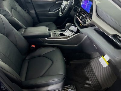 2026 Toyota Highlander Hybrid Limited