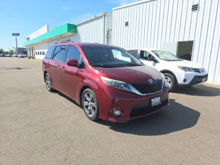2017 Toyota Sienna SE