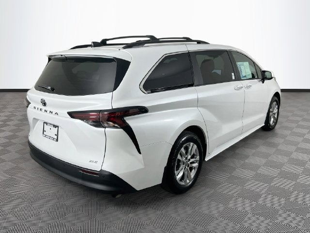 2026 Toyota Sienna XLE 7 Passenger