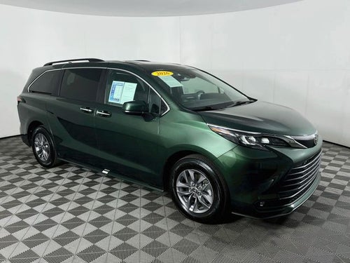 2026 Toyota Sienna XLE 8 Passenger