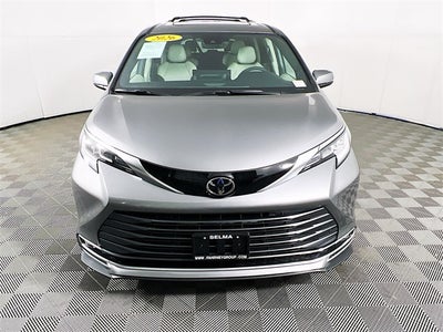 2026 Toyota Sienna Limited 7 Passenger