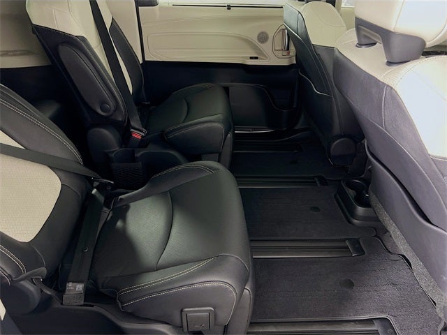 2026 Toyota Sienna Limited 7 Passenger