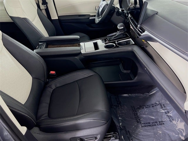 2026 Toyota Sienna Limited 7 Passenger