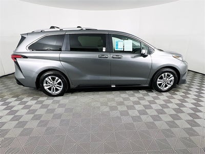 2026 Toyota Sienna Limited 7 Passenger