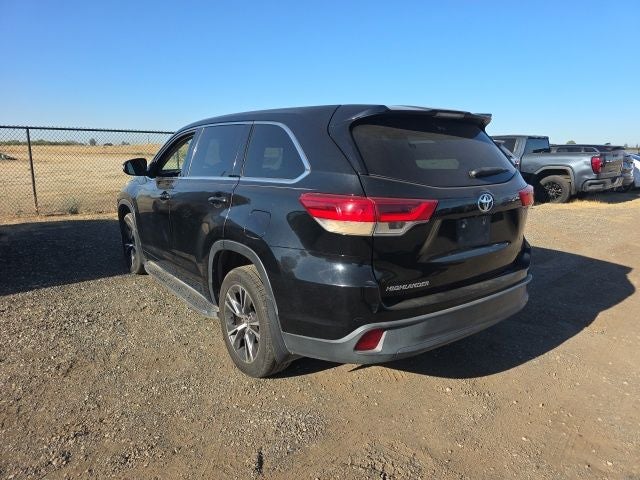2017 Toyota Highlander LE