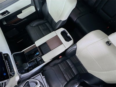 2024 Toyota Tundra Hybrid Capstone