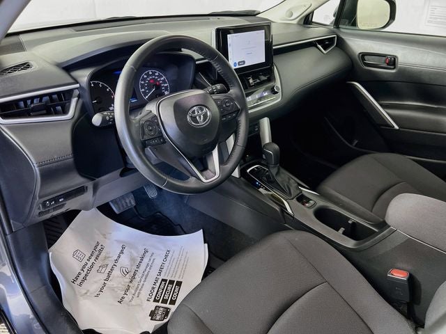 2025 Toyota Corolla Cross LE