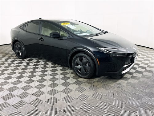 2025 Toyota Prius LE