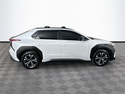 2025 Toyota bZ4X XLE