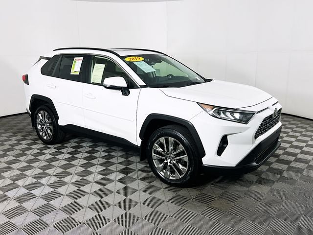 2019 Toyota RAV4 XLE Premium