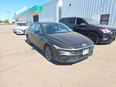 2024 Hyundai ELANTRA SEL