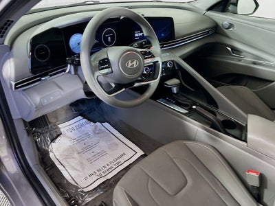2024 Hyundai ELANTRA SEL